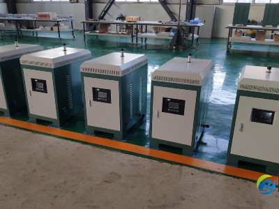 在使用電磁鍋爐時這些操作不要去做